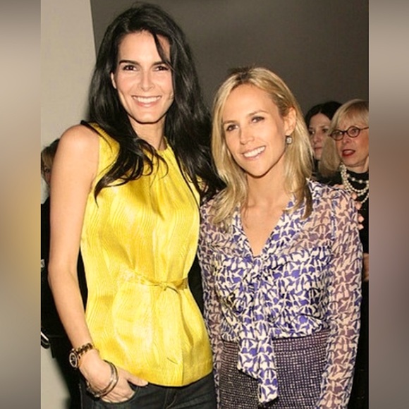 Tory Burch Fitted Sleeveless Metallic Yellow & Gold ‘Elson’ Silk Blouse, 2 - Picture 12 of 14